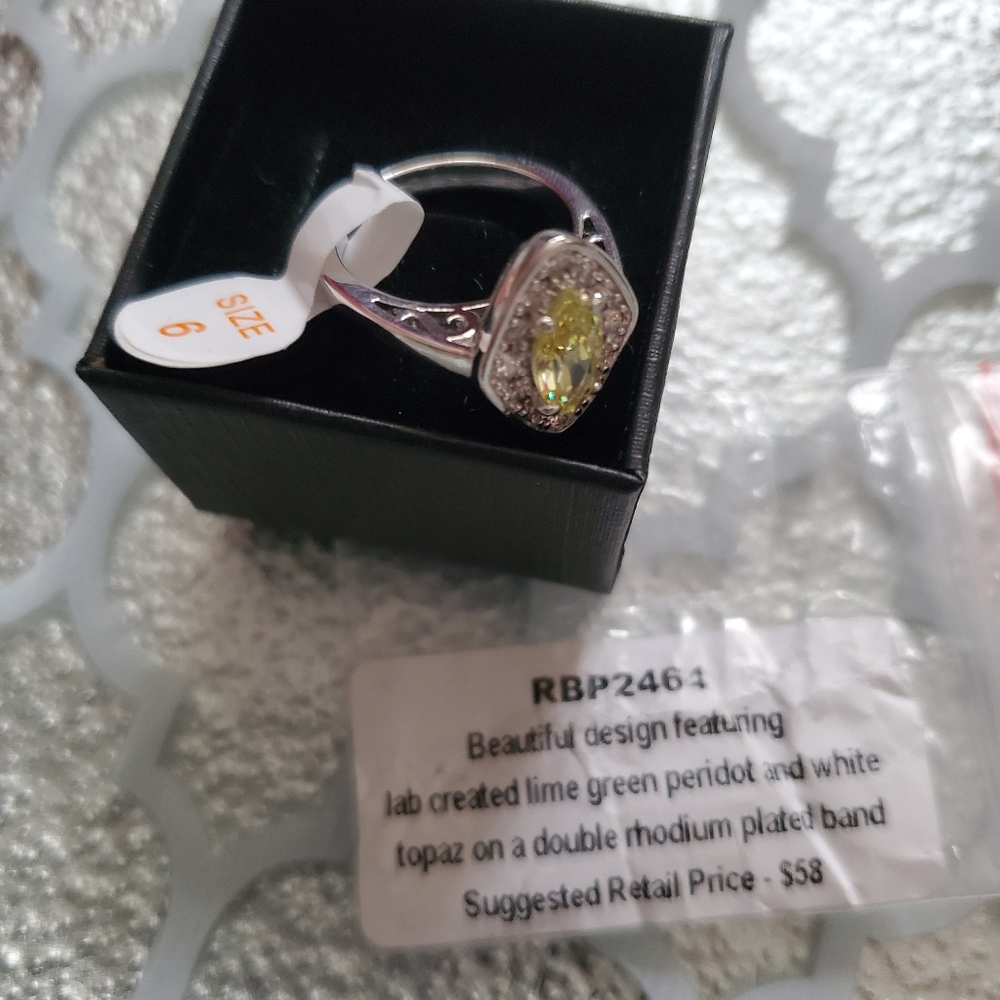 Ring - Picture 2 of 2